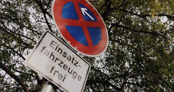 Absolutes Halteverbot am Feuerwehrhaus