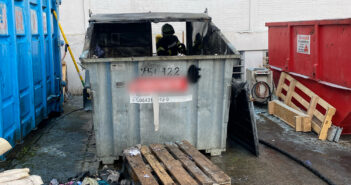 F 1: Brennt Container, Limburger Straße